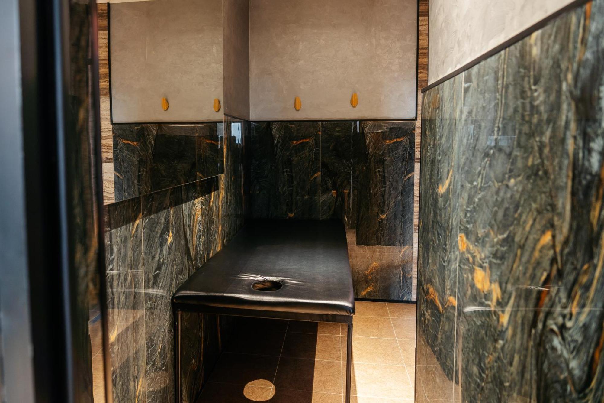 Sulo Vip Spa Atyraū Eksteriør bilde